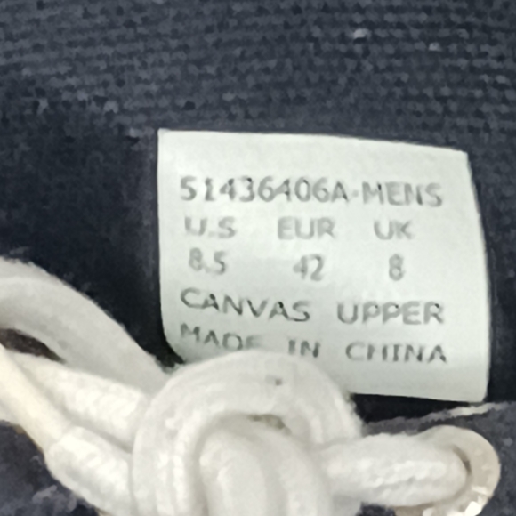 Levis - Picture 6 of 6